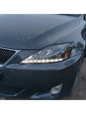 Передние тюнинг фары Lexus IS XE20 (05-13)
