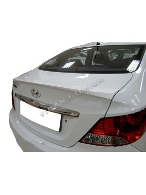 Планка крышки багажника - над номером Accent 2011+...