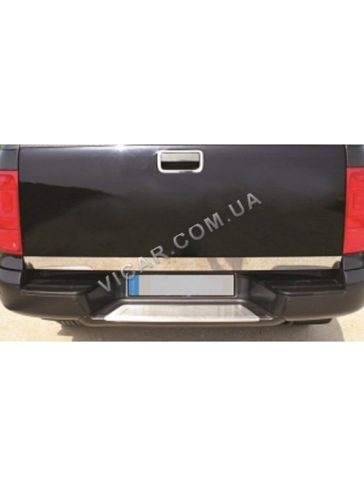 Накладка на нижнюю кромку крышки багажника Amarok